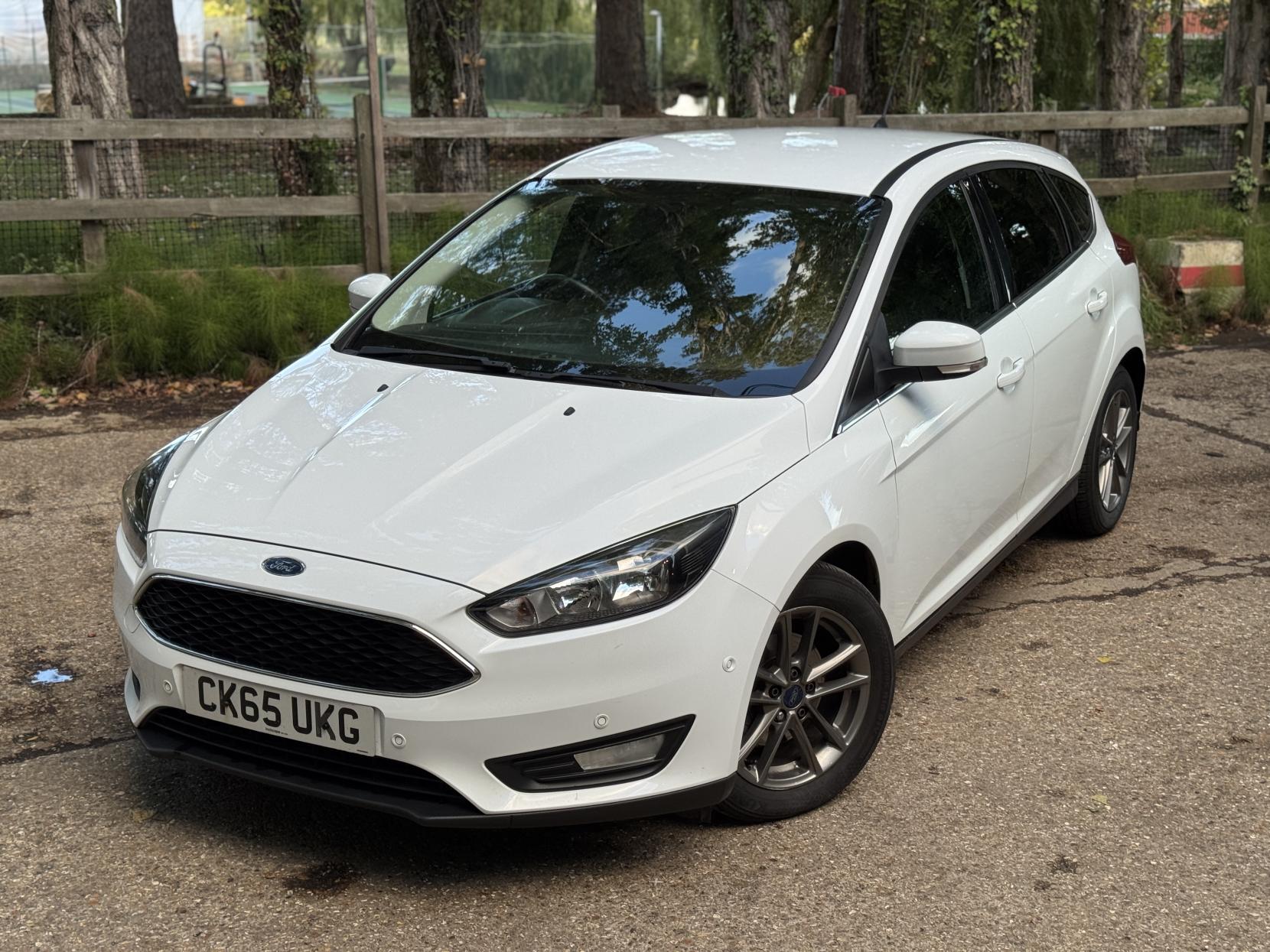 Ford Focus 1.0T EcoBoost Zetec Hatchback 5dr Petrol Manual Euro 6 (s/s) (125 ps)