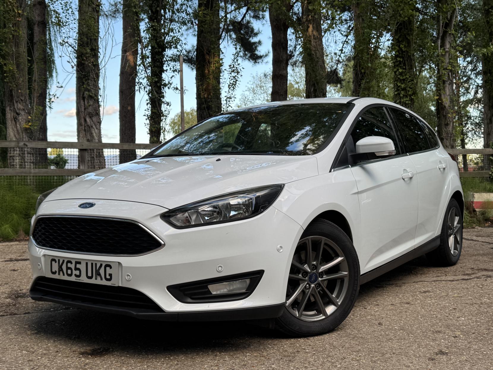 Ford Focus 1.0T EcoBoost Zetec Hatchback 5dr Petrol Manual Euro 6 (s/s) (125 ps)