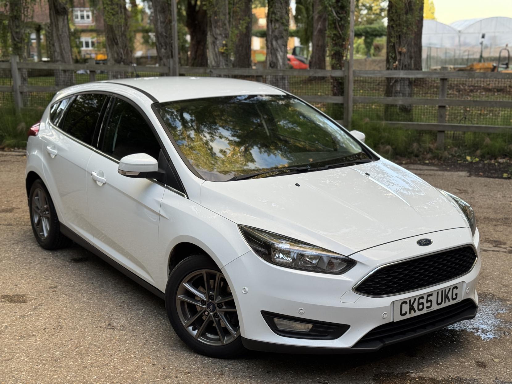 Ford Focus 1.0T EcoBoost Zetec Hatchback 5dr Petrol Manual Euro 6 (s/s) (125 ps)