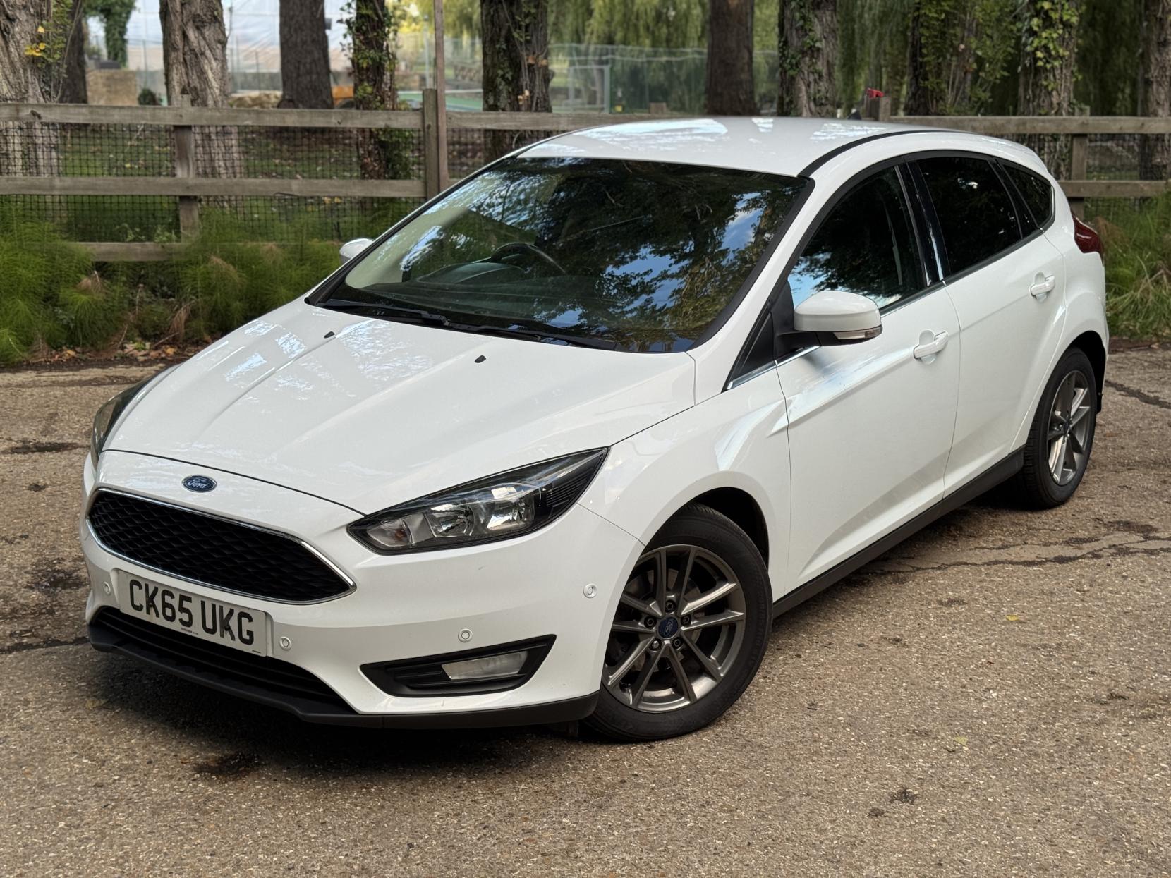 Ford Focus 1.0T EcoBoost Zetec Hatchback 5dr Petrol Manual Euro 6 (s/s) (125 ps)