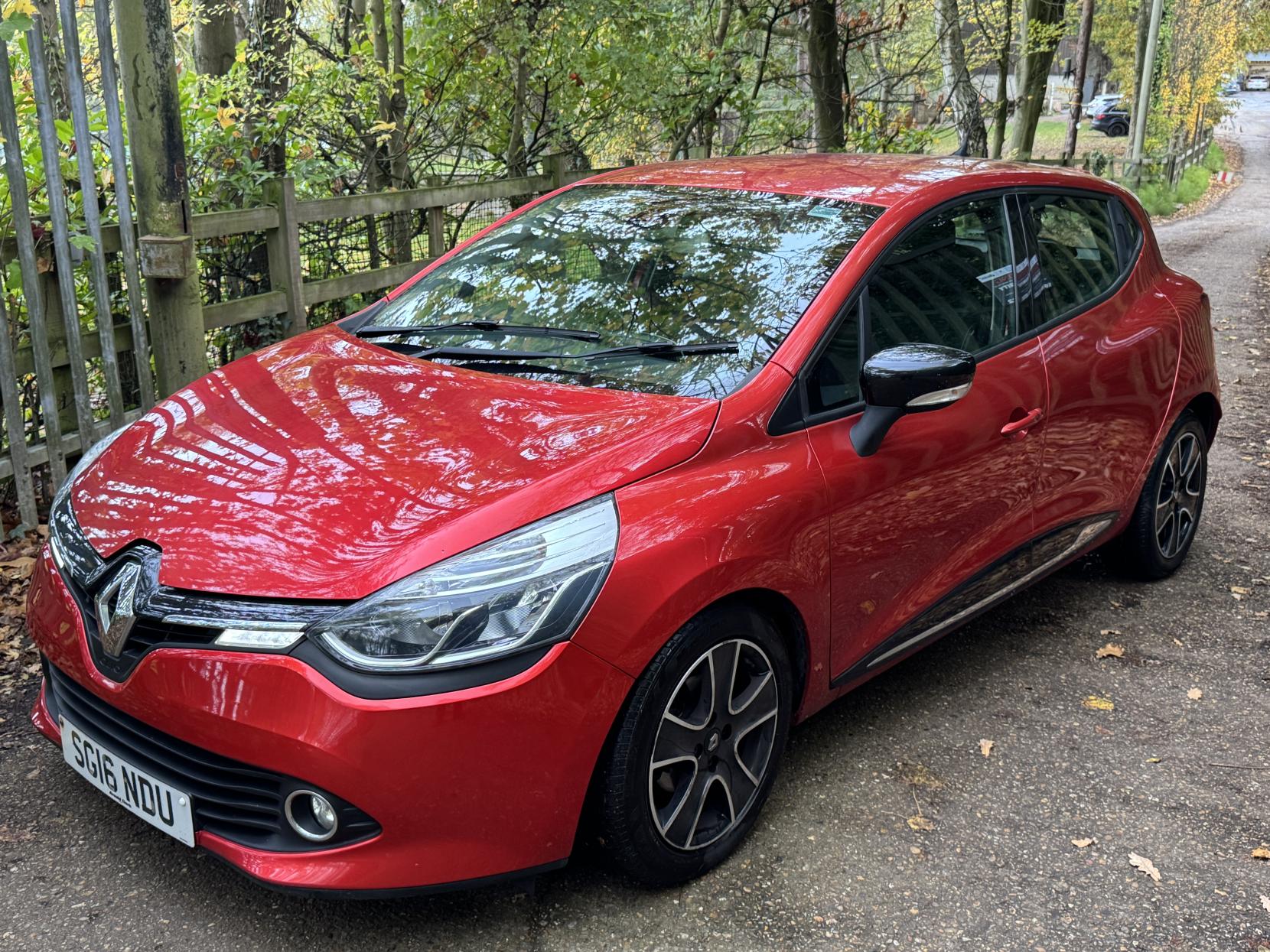 Renault Clio 0.9 TCe Dynamique Nav Hatchback 5dr Petrol Manual Euro 6 (s/s) (90 ps)