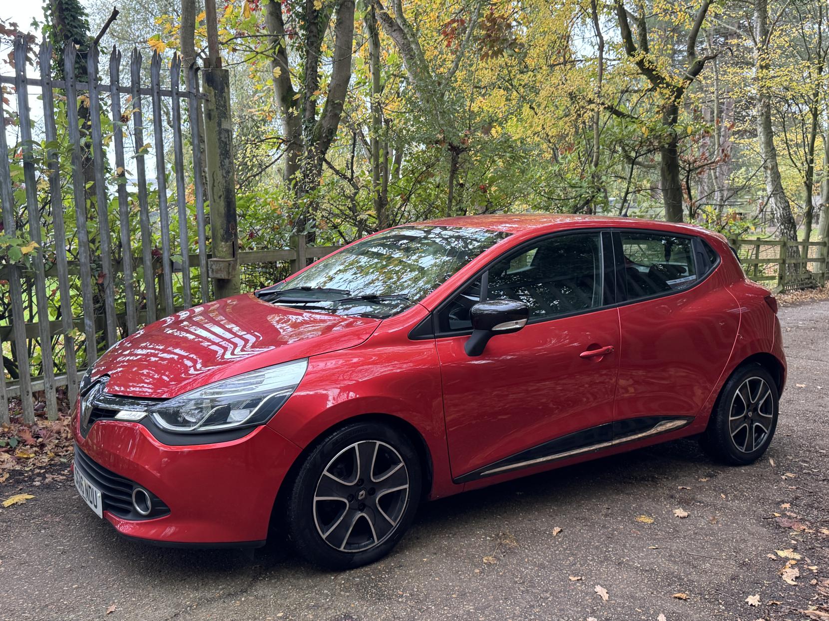 Renault Clio 0.9 TCe Dynamique Nav Hatchback 5dr Petrol Manual Euro 6 (s/s) (90 ps)