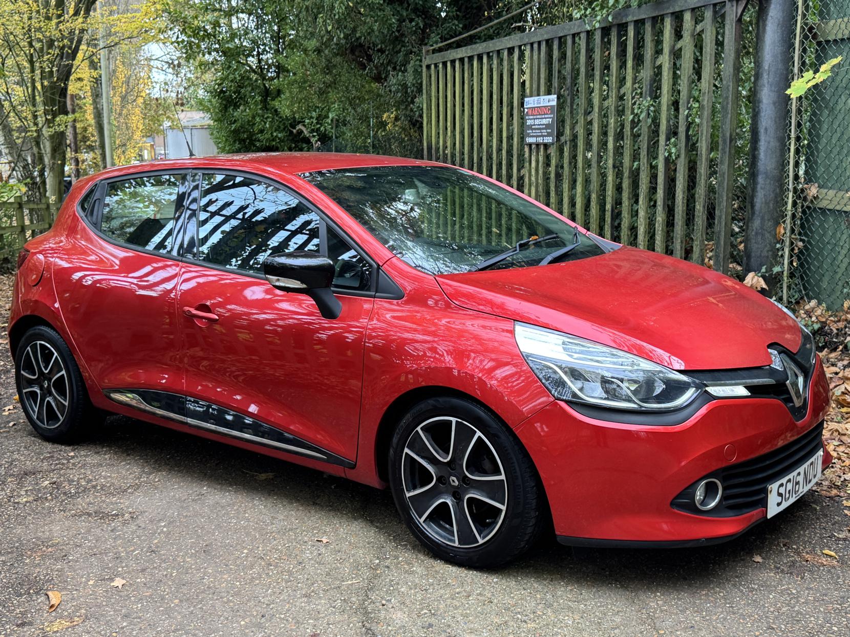 Renault Clio 0.9 TCe Dynamique Nav Hatchback 5dr Petrol Manual Euro 6 (s/s) (90 ps)