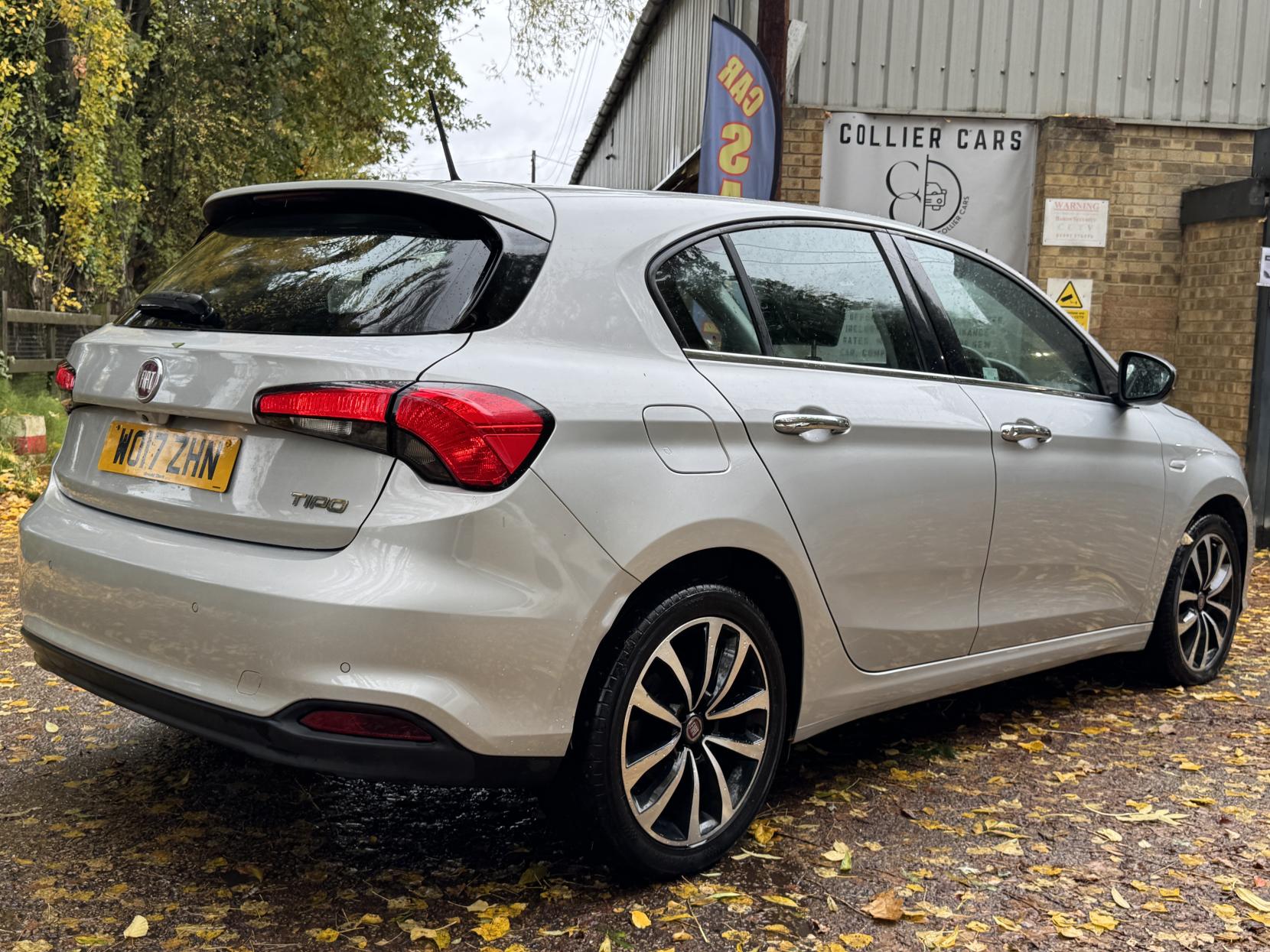 Fiat Tipo 1.4 MPI Lounge Hatchback 5dr Petrol Manual Euro 6 (95 ps)