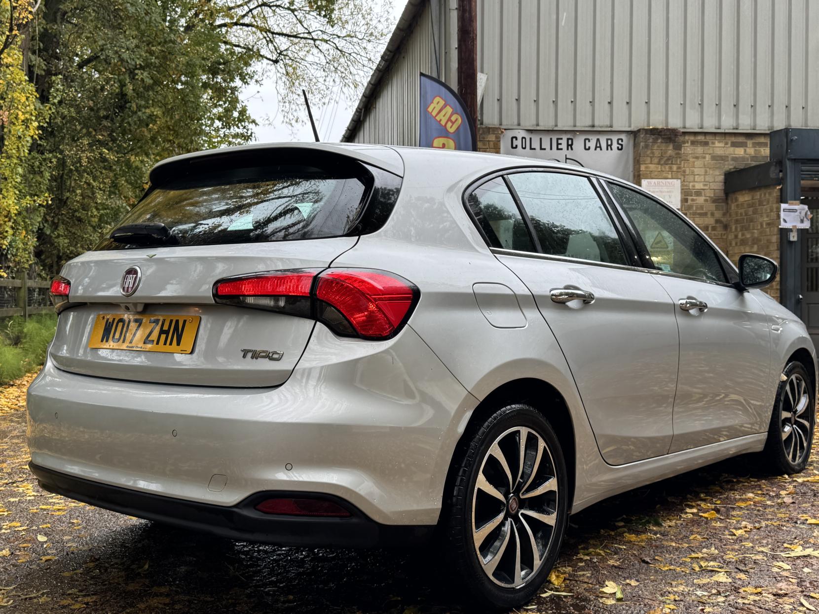 Fiat Tipo 1.4 MPI Lounge Hatchback 5dr Petrol Manual Euro 6 (95 ps)