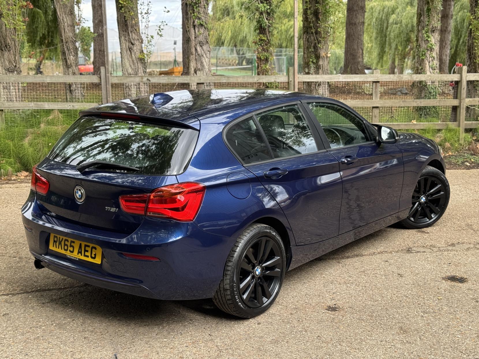 BMW 1 Series 1.5 118i Sport Hatchback 5dr Petrol Manual Euro 6 (s/s) (136 ps)