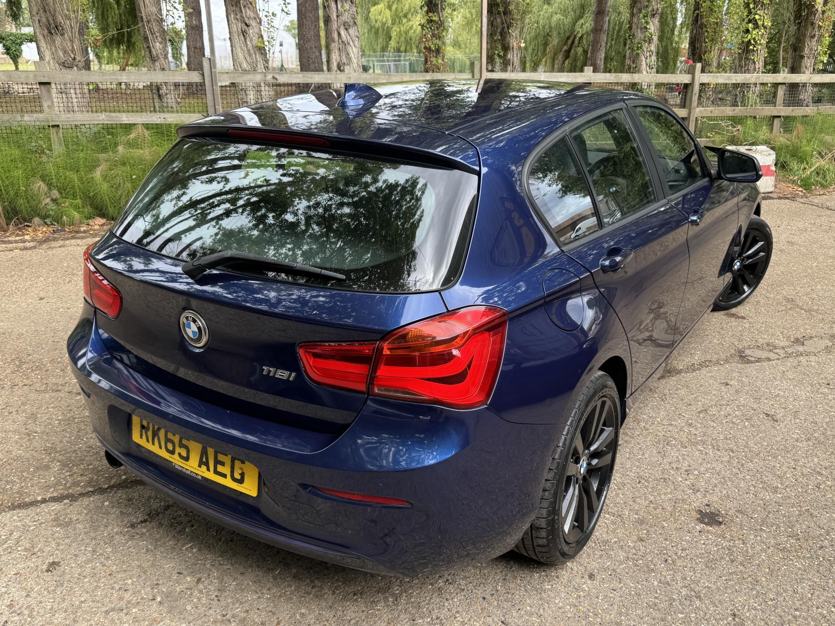 BMW 1 Series 1.5 118i Sport Hatchback 5dr Petrol Manual Euro 6 (s/s) (136 ps)