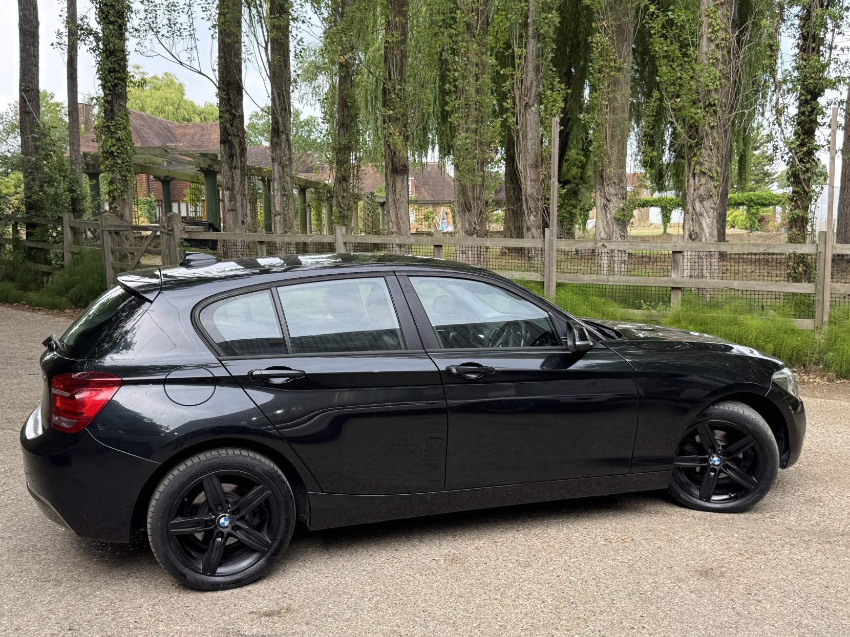 BMW 1 Series 1.6 116i Sport Hatchback 5dr Petrol Manual Euro 6 (s/s) (136 ps)