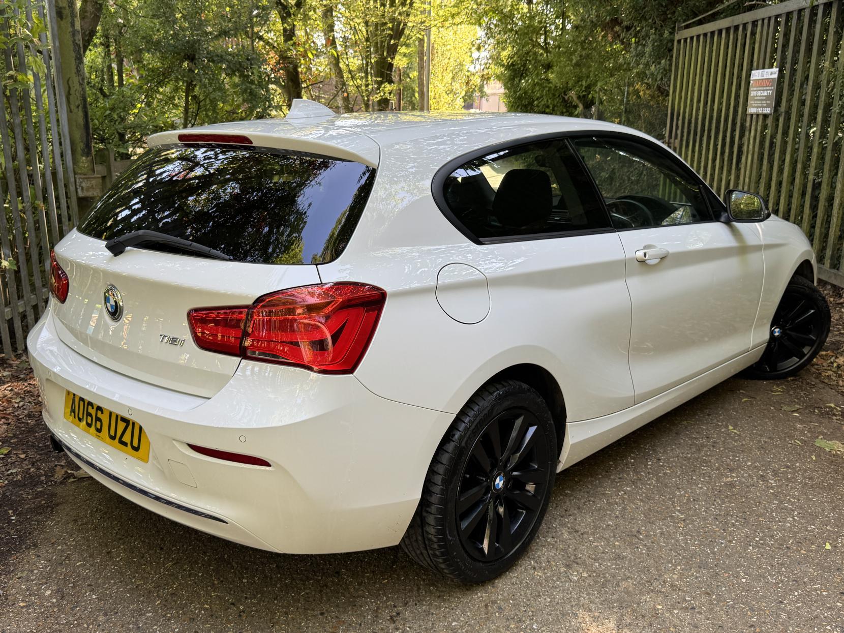 BMW 1 Series 1.5 118i Sport Hatchback 3dr Petrol Manual Euro 6 (s/s) (136 ps)