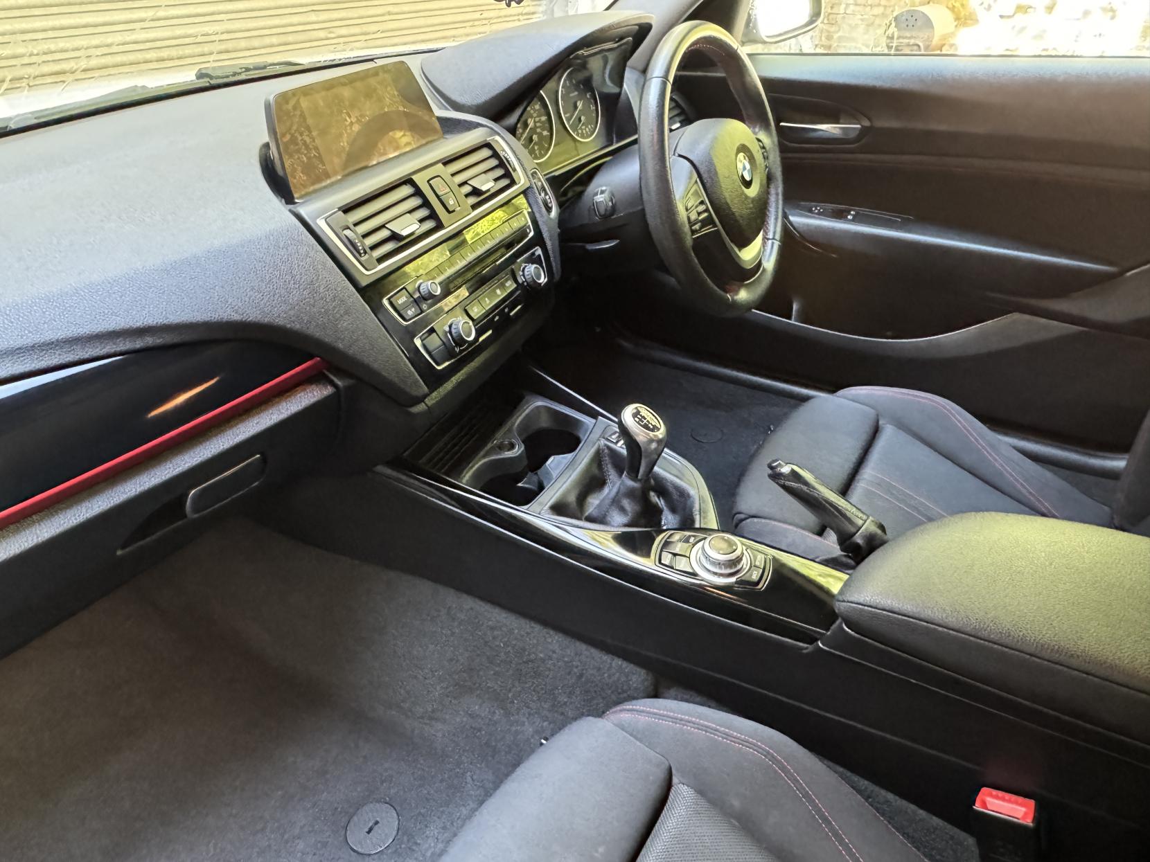 BMW 1 Series 1.5 118i Sport Hatchback 3dr Petrol Manual Euro 6 (s/s) (136 ps)