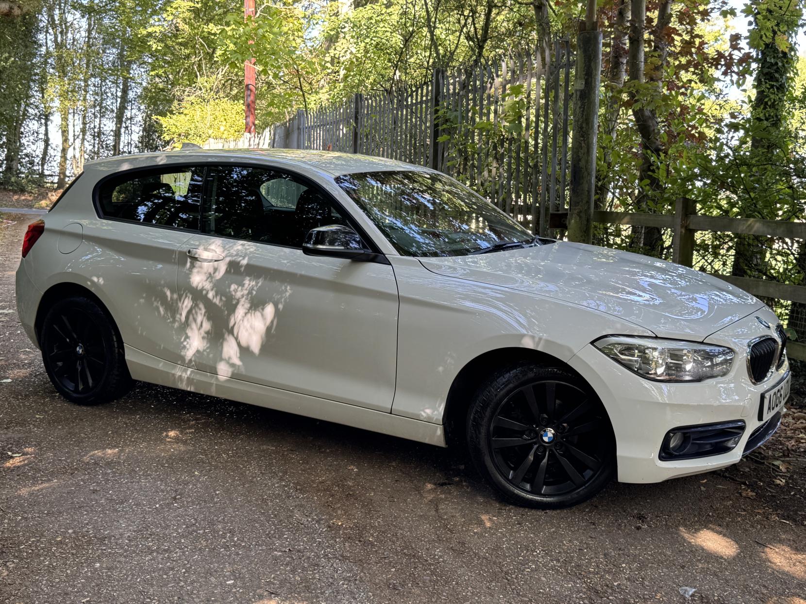BMW 1 Series 1.5 118i Sport Hatchback 3dr Petrol Manual Euro 6 (s/s) (136 ps)