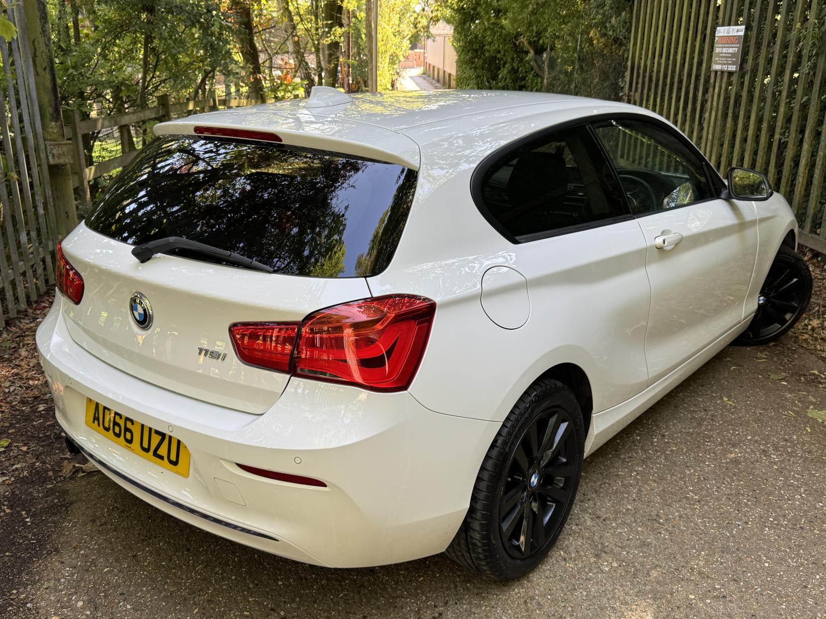 BMW 1 Series 1.5 118i Sport Hatchback 3dr Petrol Manual Euro 6 (s/s) (136 ps)