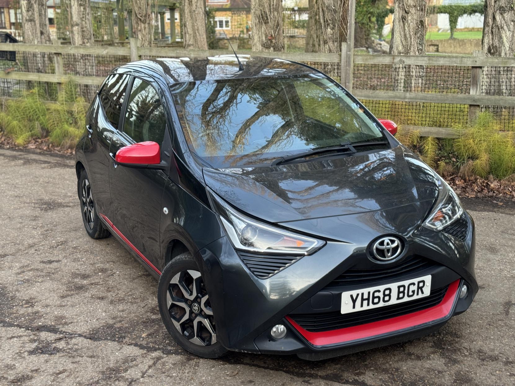 Toyota AYGO 1.0 VVT-i x-trend Hatchback 5dr Petrol Manual Euro 6 (71 ps)