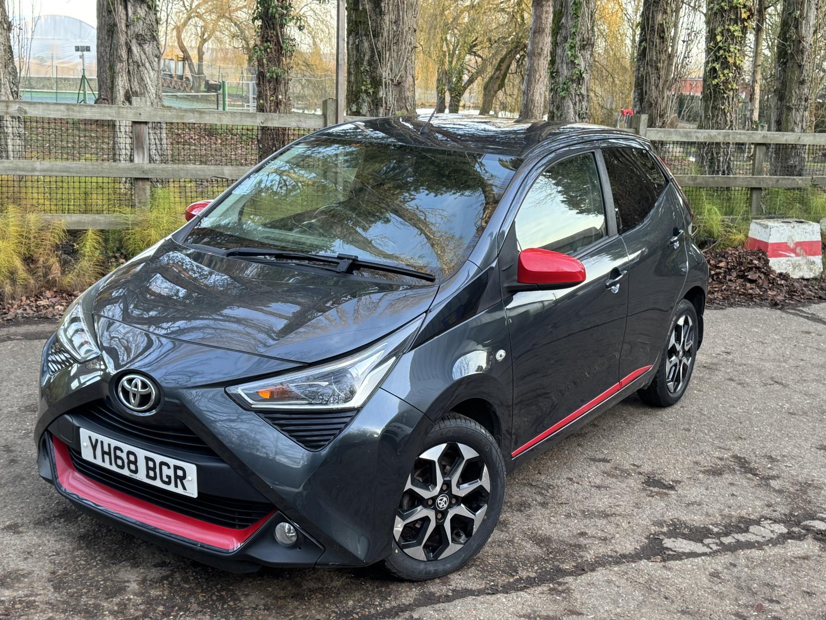 Toyota AYGO 1.0 VVT-i x-trend Hatchback 5dr Petrol Manual Euro 6 (71 ps)