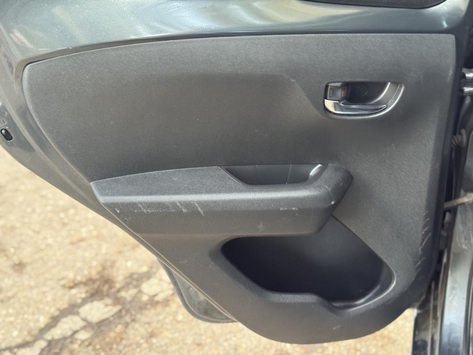 Toyota AYGO 1.0 VVT-i x-trend Hatchback 5dr Petrol Manual Euro 6 (71 ps)