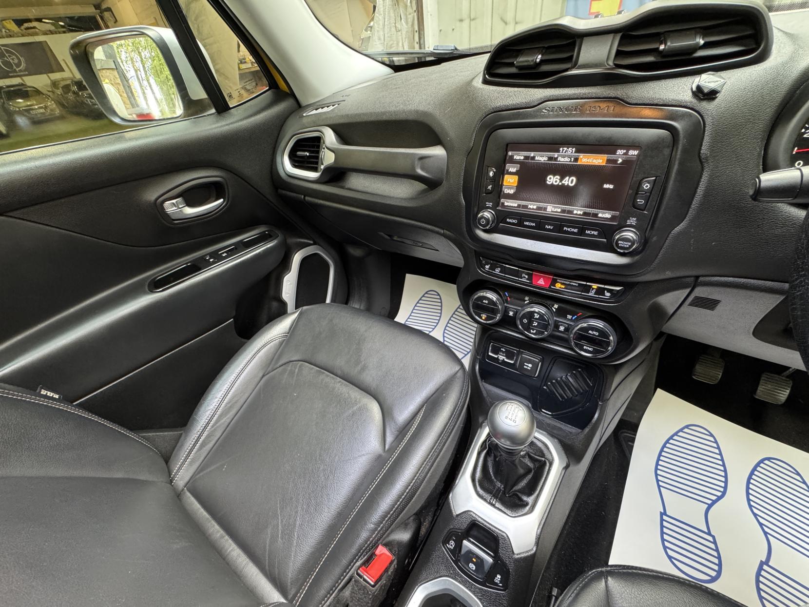 Jeep Renegade 1.4T MultiAirII Limited SUV 5dr Petrol Manual Euro 6 (s/s) (140 ps)