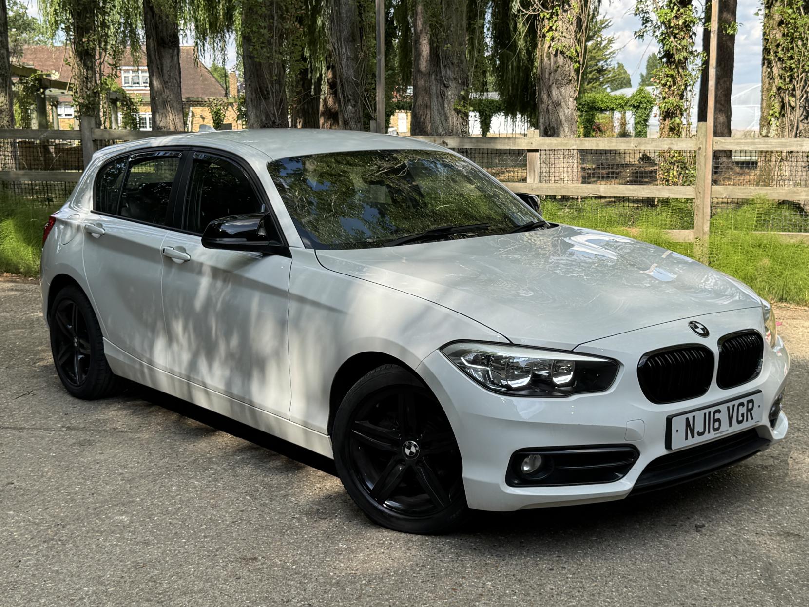 BMW 1 Series 1.5 118i Sport Hatchback 5dr Petrol Manual Euro 6 (s/s) (136 ps)