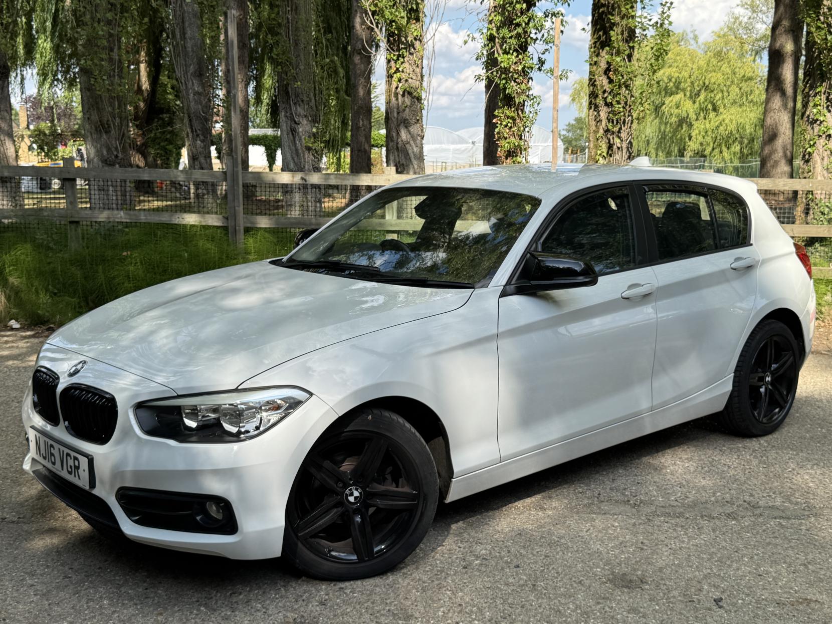 BMW 1 Series 1.5 118i Sport Hatchback 5dr Petrol Manual Euro 6 (s/s) (136 ps)