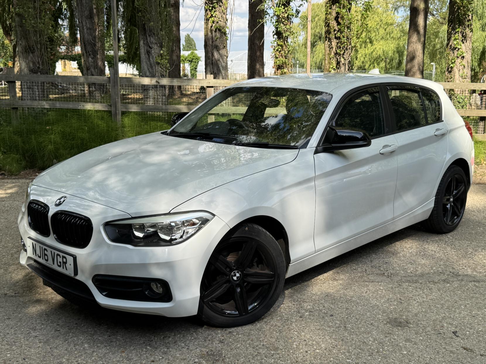 BMW 1 Series 1.5 118i Sport Hatchback 5dr Petrol Manual Euro 6 (s/s) (136 ps)