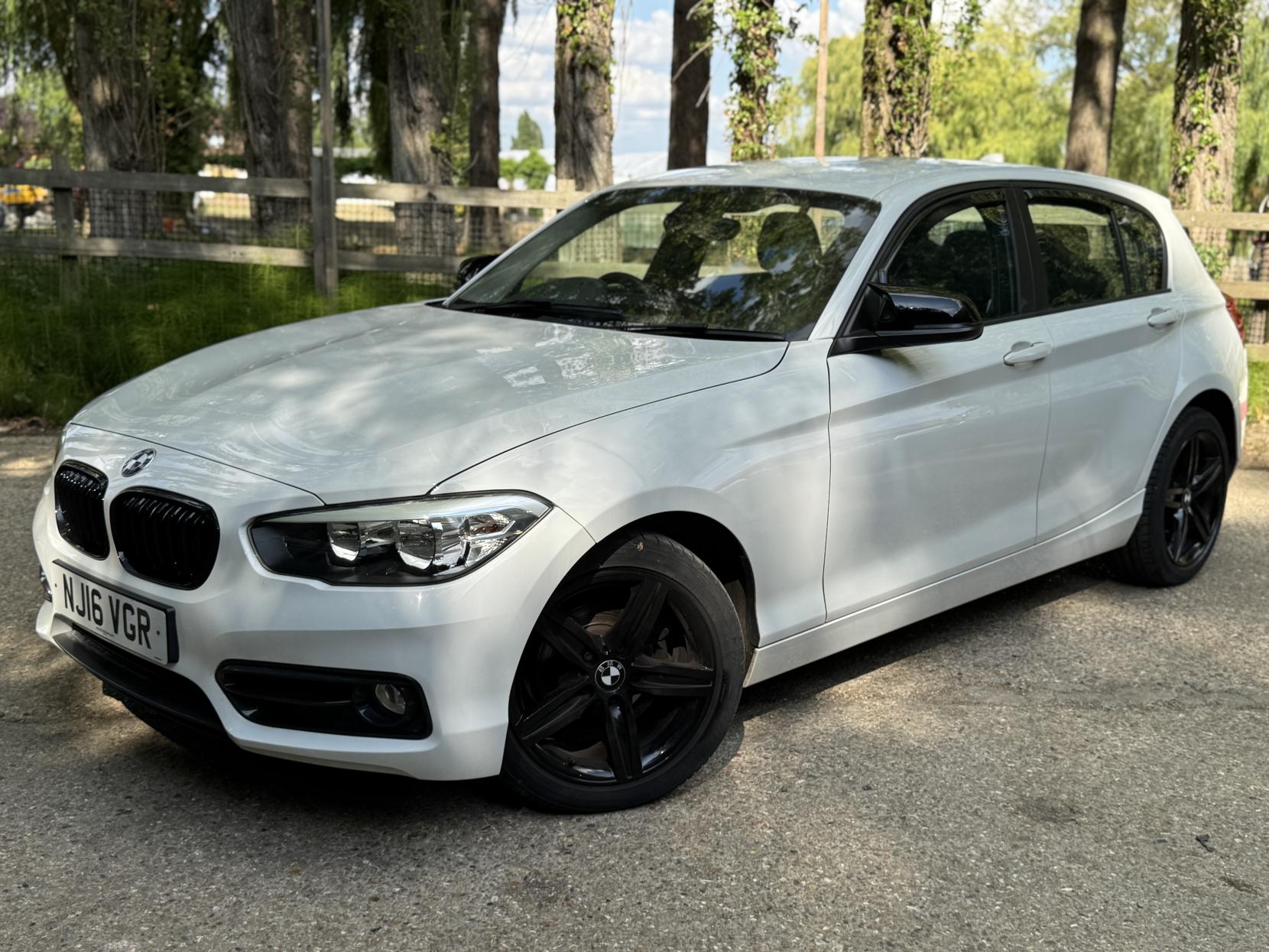 BMW 1 Series 1.5 118i Sport Hatchback 5dr Petrol Manual Euro 6 (s/s) (136 ps)