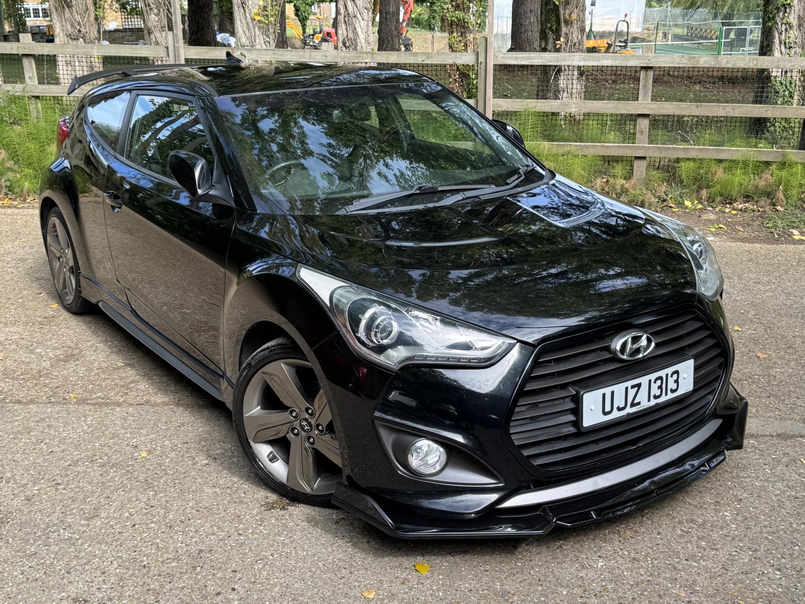 Hyundai Veloster 1.6 T-GDi Turbo SE Hatchback 4dr Petrol Manual Euro 5 (186 ps)