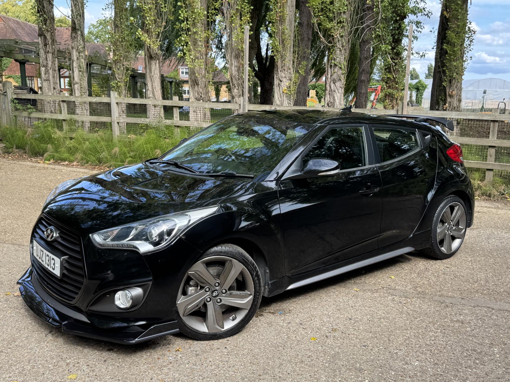 Hyundai Veloster 1.6 T-GDi Turbo SE Hatchback 4dr Petrol Manual Euro 5 (186 ps)
