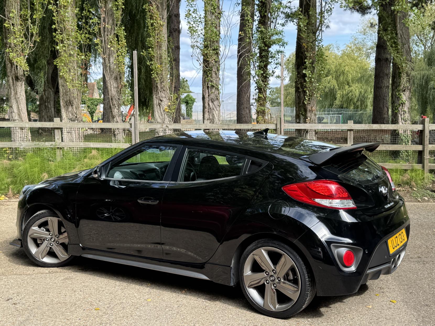 Hyundai Veloster 1.6 T-GDi Turbo SE Hatchback 4dr Petrol Manual Euro 5 (186 ps)
