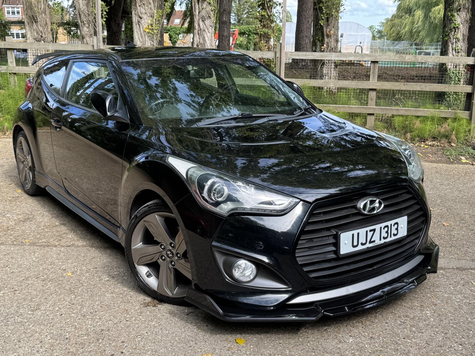 Hyundai Veloster 1.6 T-GDi Turbo SE Hatchback 4dr Petrol Manual Euro 5 (186 ps)