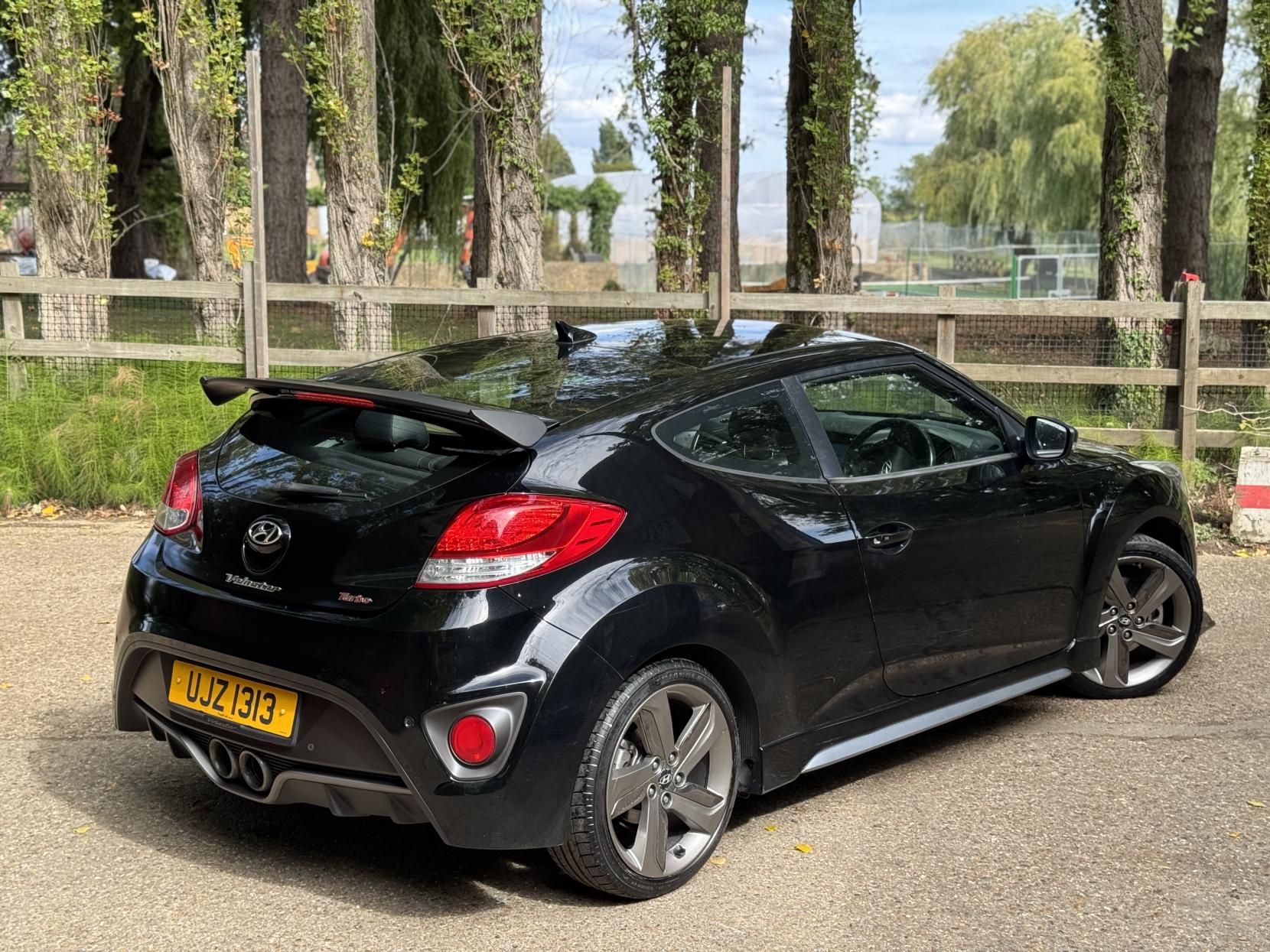 Hyundai Veloster 1.6 T-GDi Turbo SE Hatchback 4dr Petrol Manual Euro 5 (186 ps)