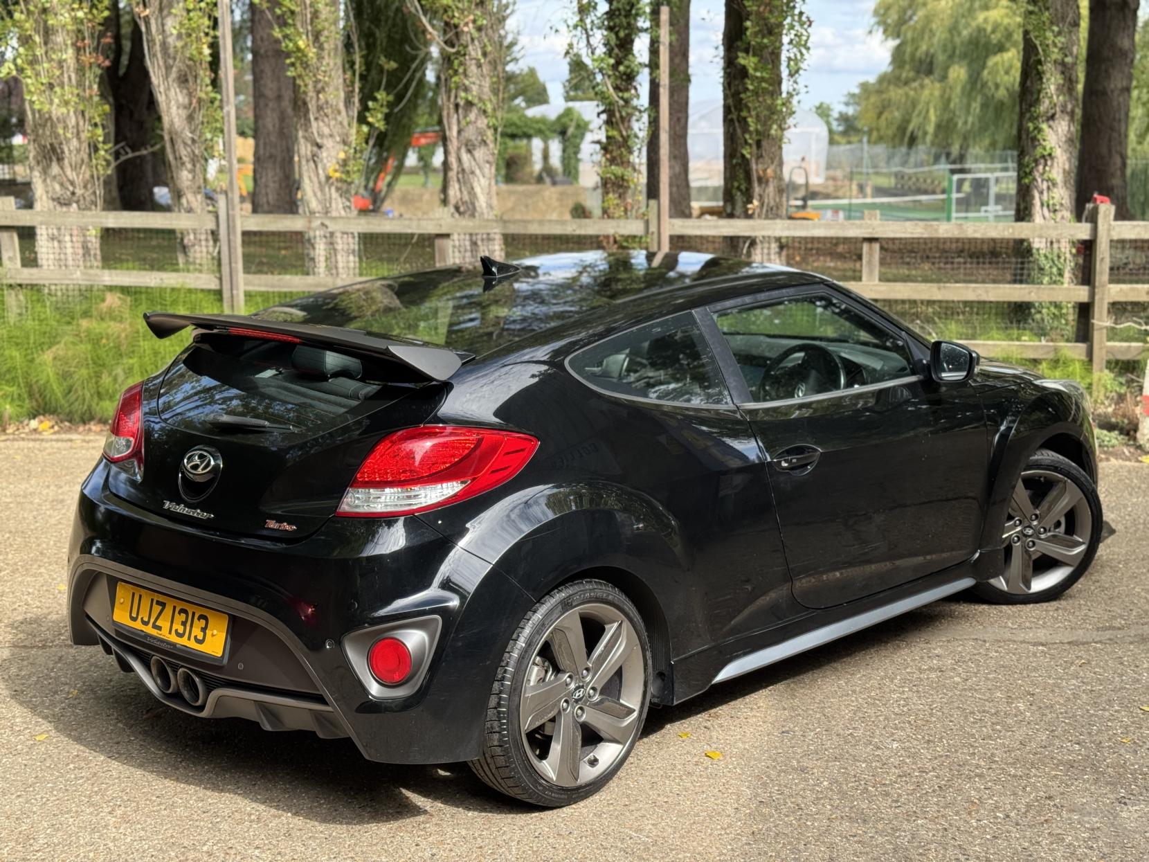 Hyundai Veloster 1.6 T-GDi Turbo SE Hatchback 4dr Petrol Manual Euro 5 (186 ps)