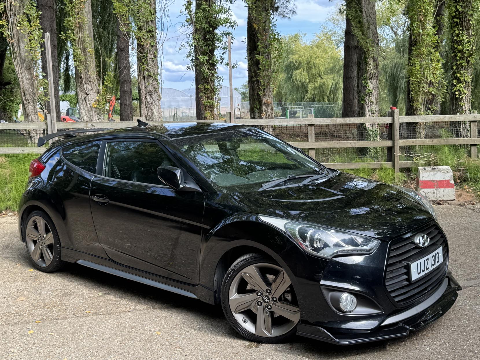 Hyundai Veloster 1.6 T-GDi Turbo SE Hatchback 4dr Petrol Manual Euro 5 (186 ps)
