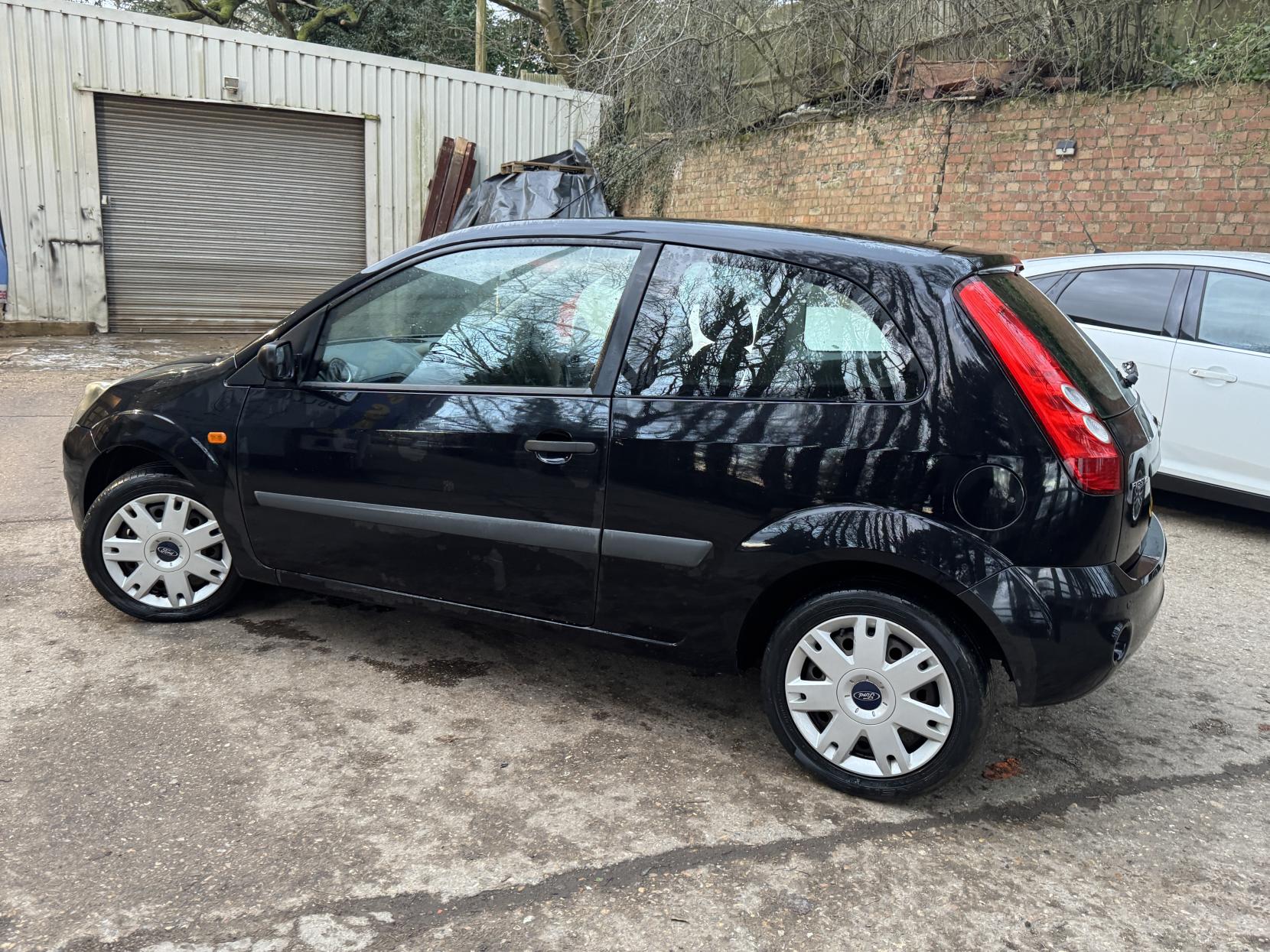 Ford Fiesta 1.25 Style Hatchback 3dr Petrol Manual (142 g/km, 74 bhp)