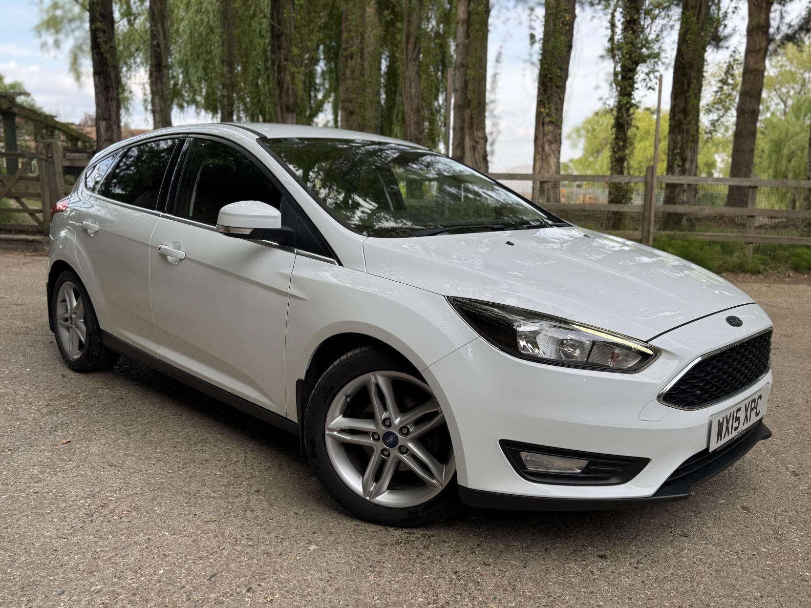 Ford Focus 1.0T EcoBoost Zetec Hatchback 5dr Petrol Manual Euro 6 (s/s) (125 ps)