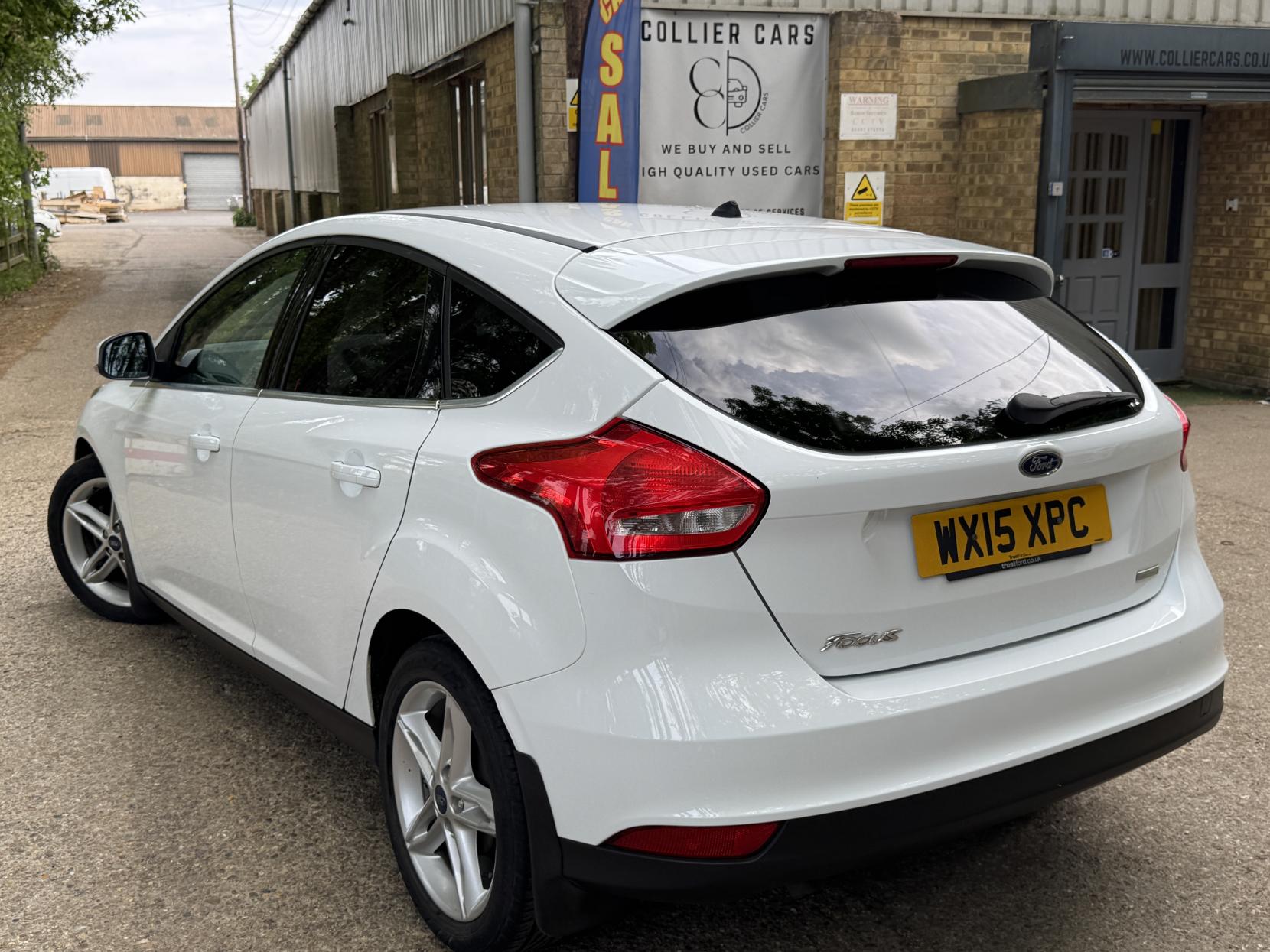 Ford Focus 1.0T EcoBoost Zetec Hatchback 5dr Petrol Manual Euro 6 (s/s) (125 ps)