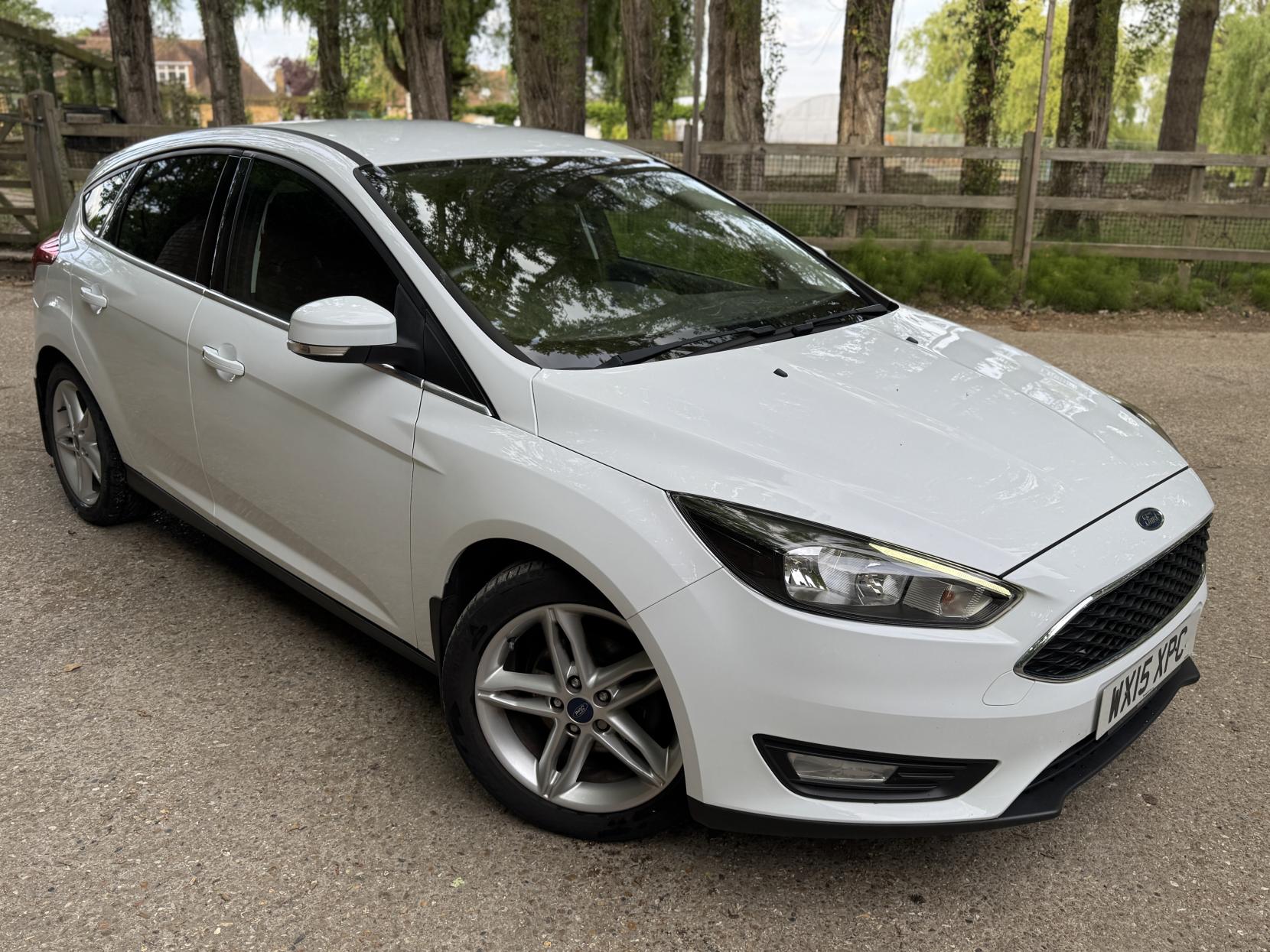 Ford Focus 1.0T EcoBoost Zetec Hatchback 5dr Petrol Manual Euro 6 (s/s) (125 ps)