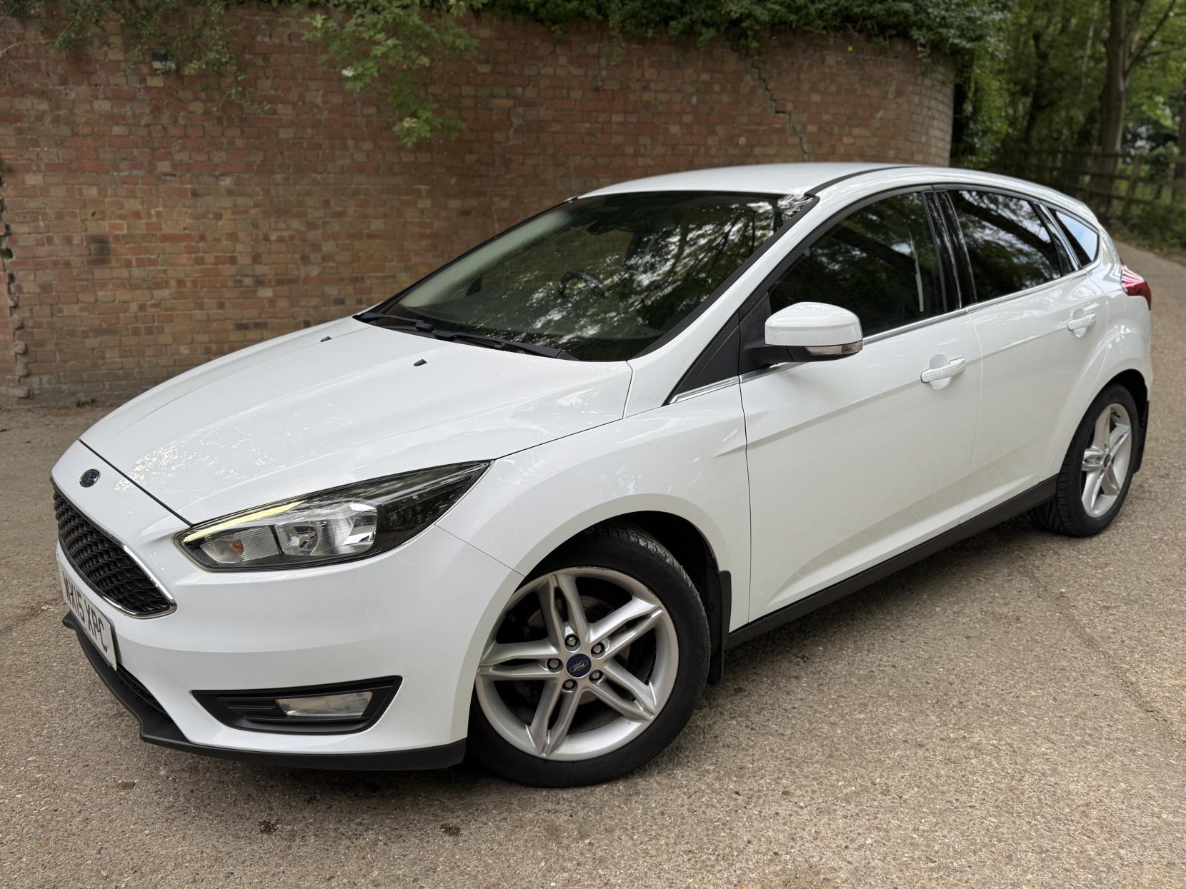 Ford Focus 1.0T EcoBoost Zetec Hatchback 5dr Petrol Manual Euro 6 (s/s) (125 ps)