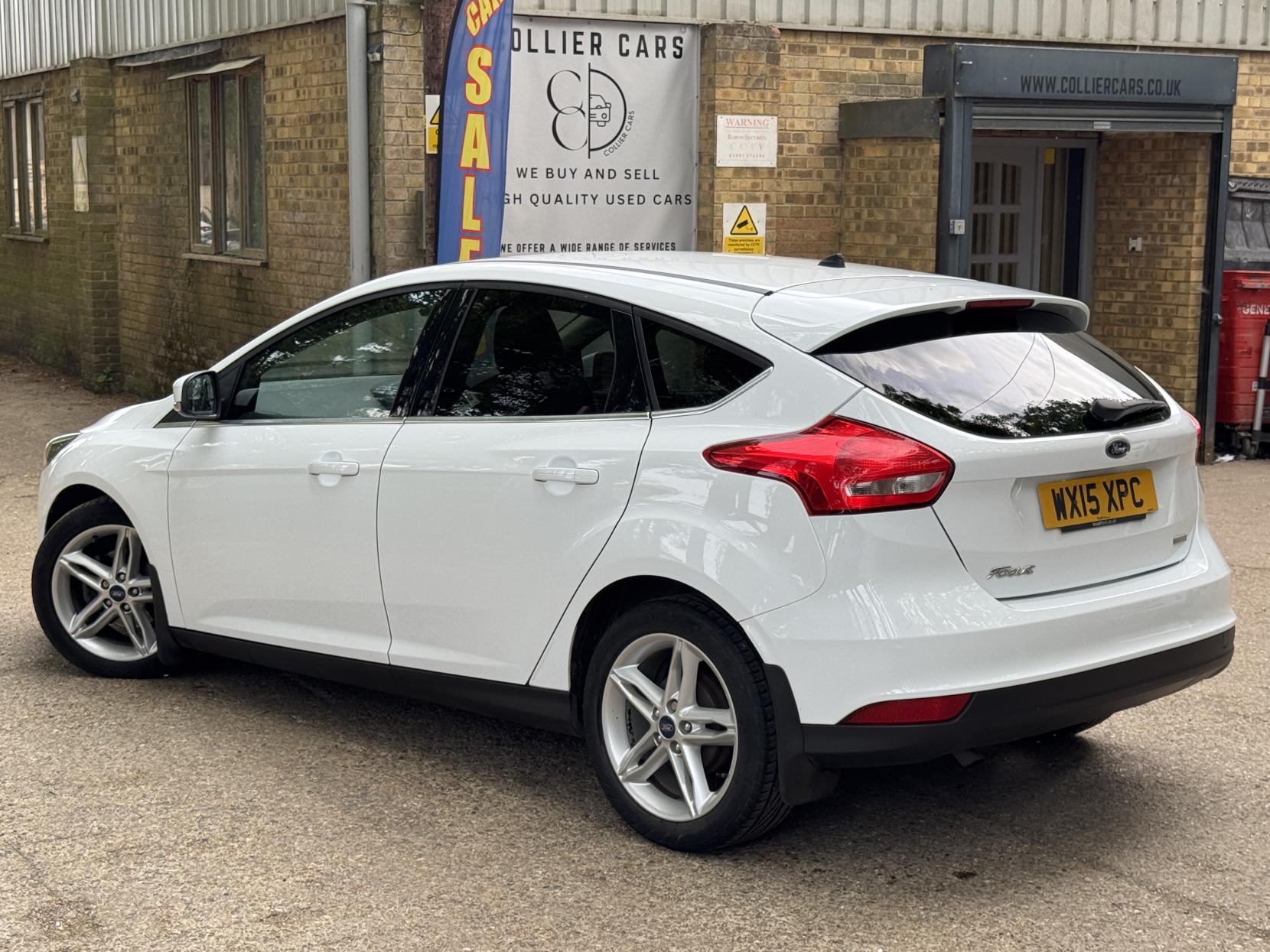 Ford Focus 1.0T EcoBoost Zetec Hatchback 5dr Petrol Manual Euro 6 (s/s) (125 ps)