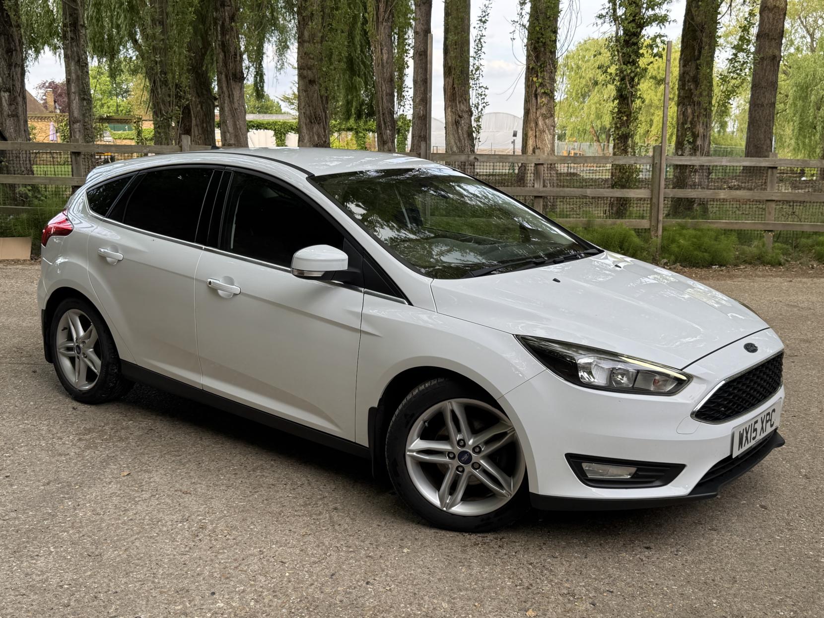 Ford Focus 1.0T EcoBoost Zetec Hatchback 5dr Petrol Manual Euro 6 (s/s) (125 ps)