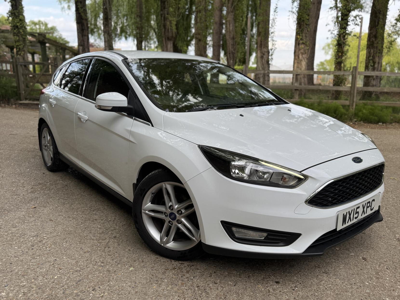 Ford Focus 1.0T EcoBoost Zetec Hatchback 5dr Petrol Manual Euro 6 (s/s) (125 ps)