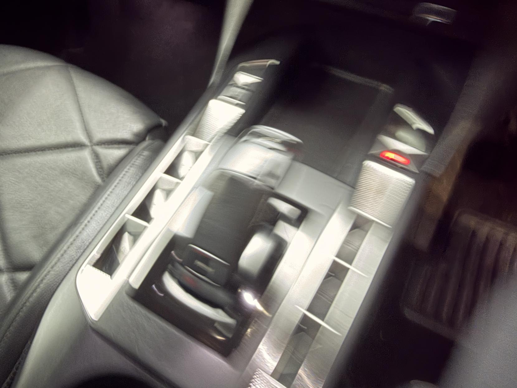 DS AUTOMOBILES DS 3 CROSSBACK 1.2 PureTech Prestige Crossback 5dr Petrol EAT8 Euro 6 (s/s) (130 ps)