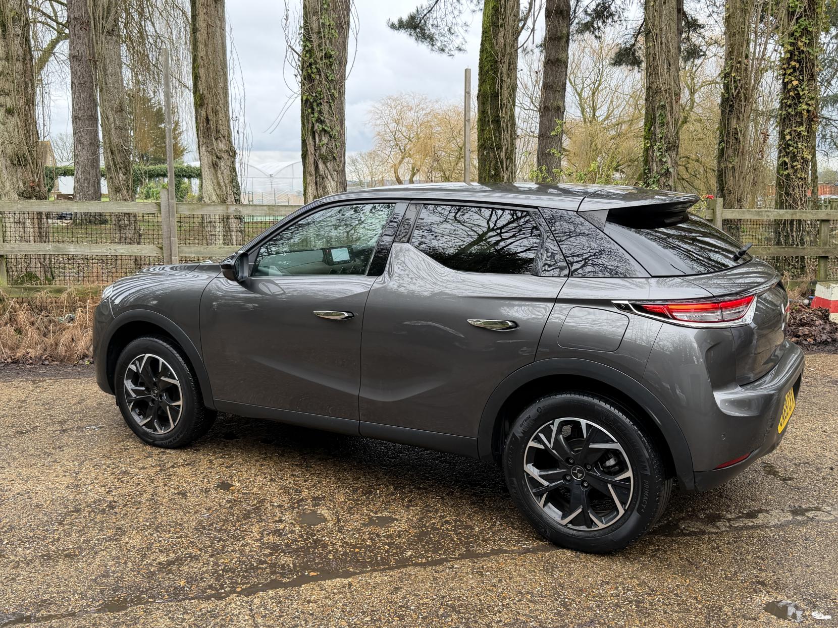 DS AUTOMOBILES DS 3 CROSSBACK 1.2 PureTech Prestige Crossback 5dr Petrol EAT8 Euro 6 (s/s) (130 ps)