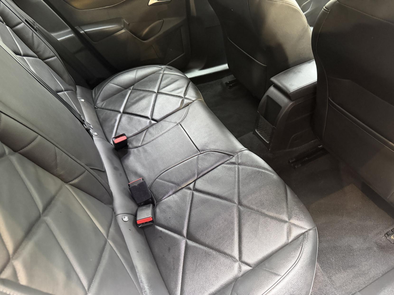 DS AUTOMOBILES DS 3 CROSSBACK 1.2 PureTech Prestige Crossback 5dr Petrol EAT8 Euro 6 (s/s) (130 ps)