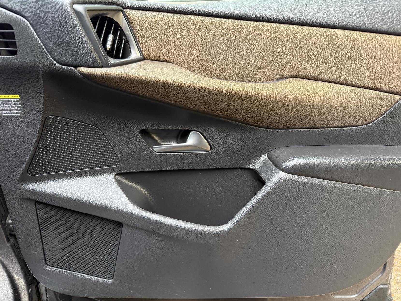 DS AUTOMOBILES DS 3 CROSSBACK 1.2 PureTech Prestige Crossback 5dr Petrol EAT8 Euro 6 (s/s) (130 ps)