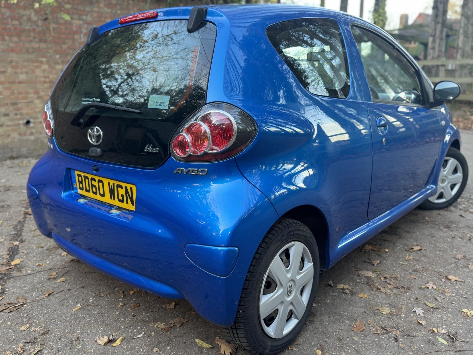 Toyota AYGO 1.0 VVT-i Blue Hatchback 3dr Petrol Manual Euro 5 (67 ps)