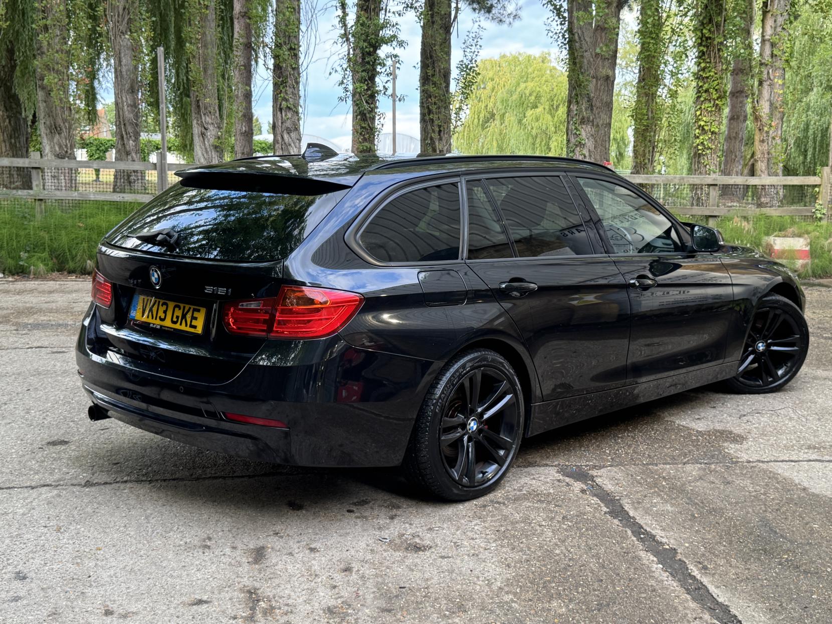 BMW 3 Series 1.6 316i Sport Touring 5dr Petrol Manual Euro 6 (s/s) (136 ps)