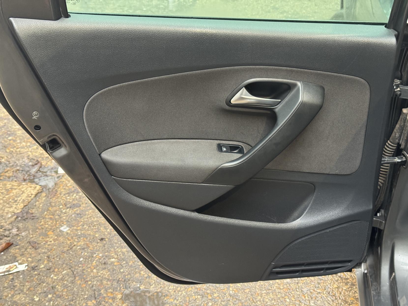 Volkswagen Polo 1.2 Match Hatchback 5dr Petrol Manual Euro 5 (60 ps)