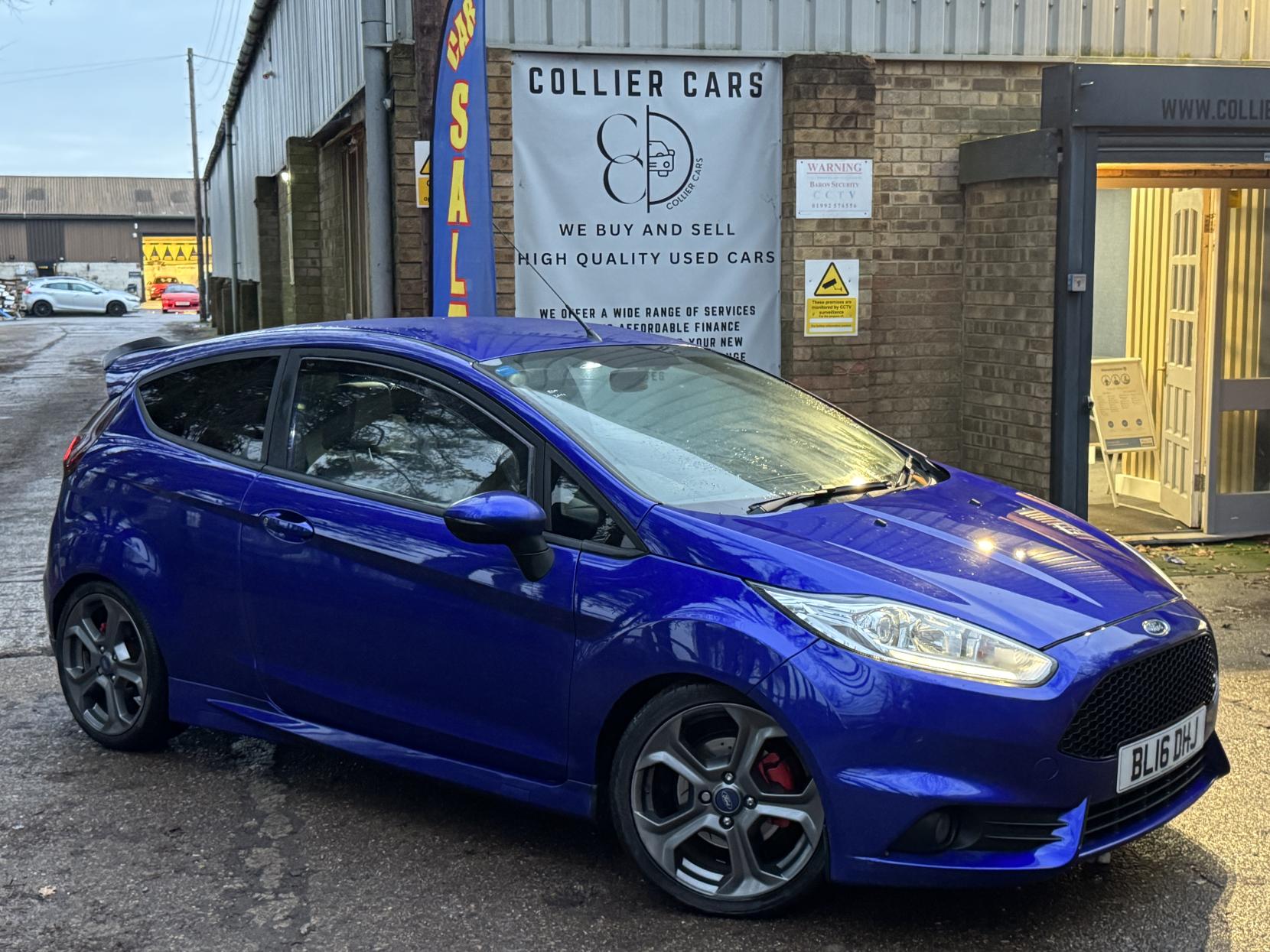 Ford Fiesta 1.6T EcoBoost ST-2 Hatchback 3dr Petrol Manual Euro 6 (182 ps)