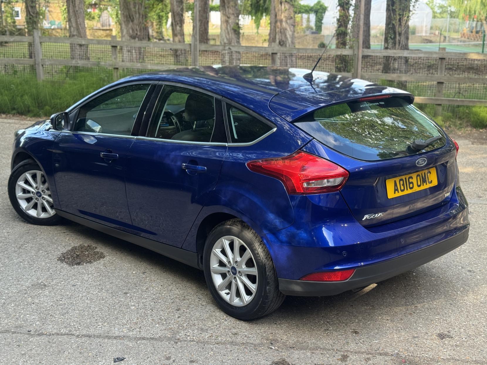 Ford Focus 1.0T EcoBoost Titanium Hatchback 5dr Petrol Manual Euro 6 (s/s) (100 ps)