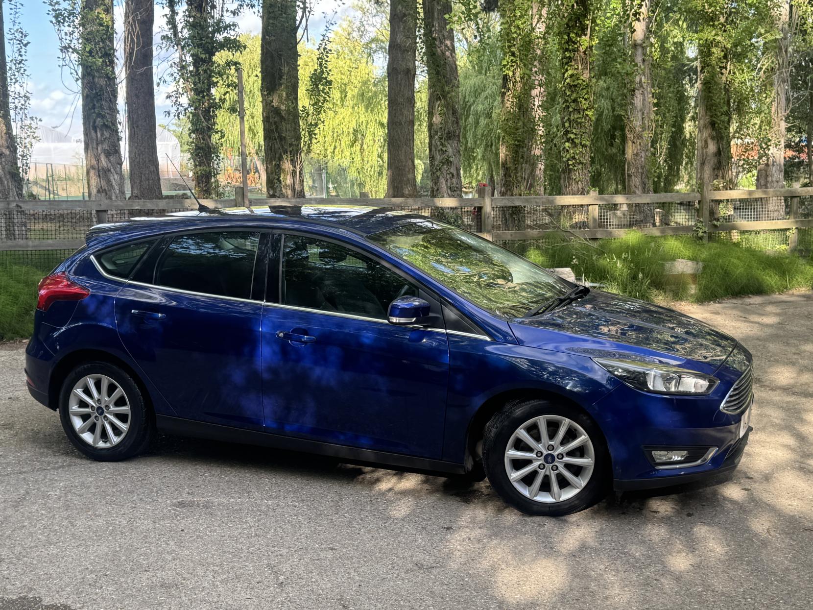 Ford Focus 1.0T EcoBoost Titanium Hatchback 5dr Petrol Manual Euro 6 (s/s) (100 ps)