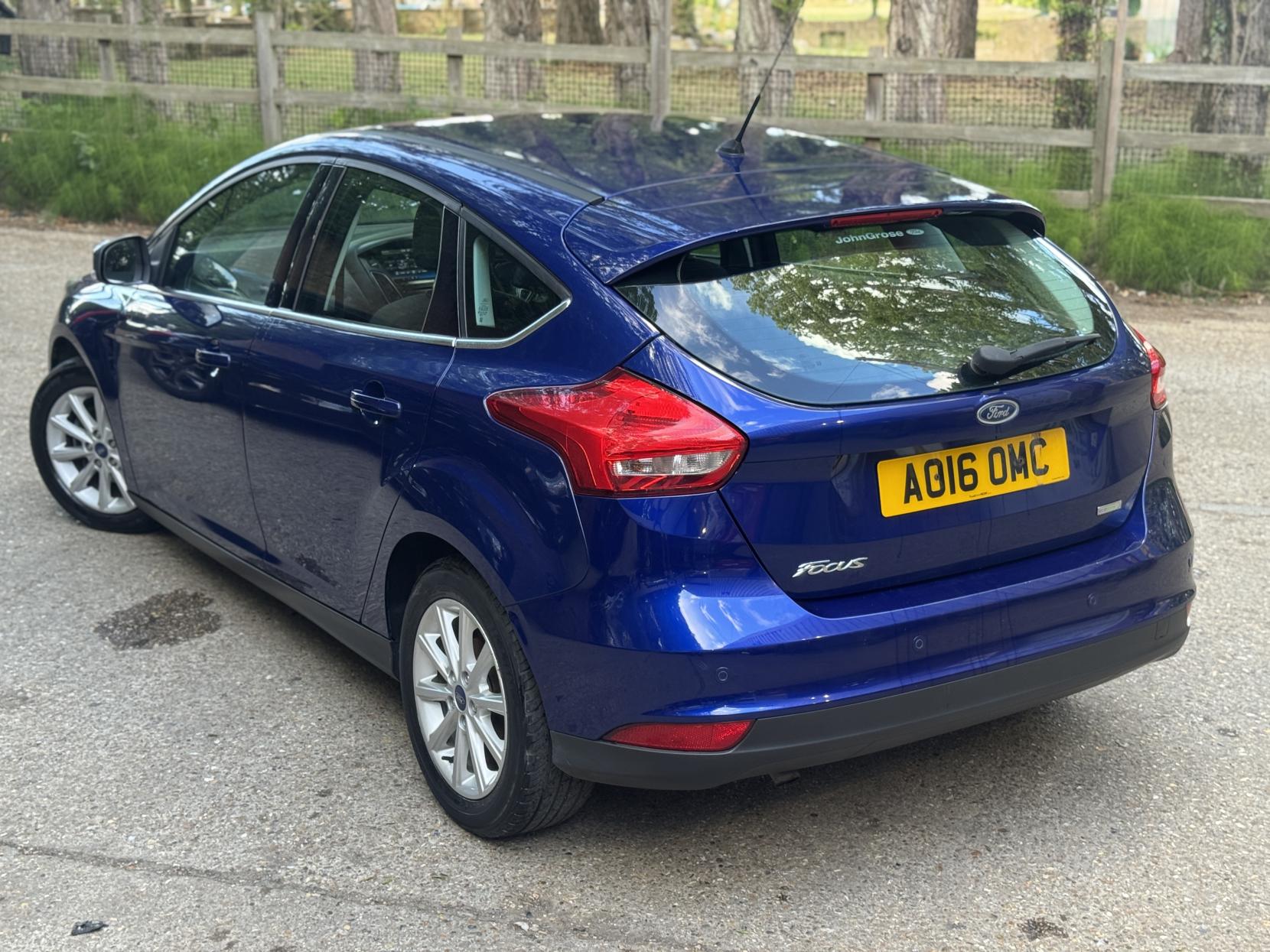 Ford Focus 1.0T EcoBoost Titanium Hatchback 5dr Petrol Manual Euro 6 (s/s) (100 ps)